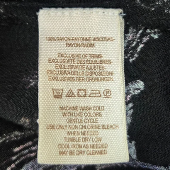 Free People Metallic Blooms Peacock Blouse Button Down Womens Medium Black - Picture 16 of 16